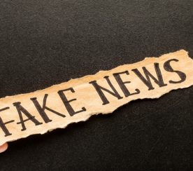 How to Differentiate Fake News from Real News in Social Media