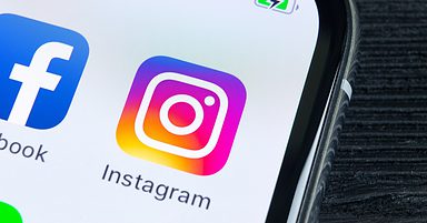 Instagram Lets Users Re-Share Posts in Stories