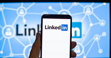LinkedIn Users Can View All Sponsored Content From the Past 6 Months
