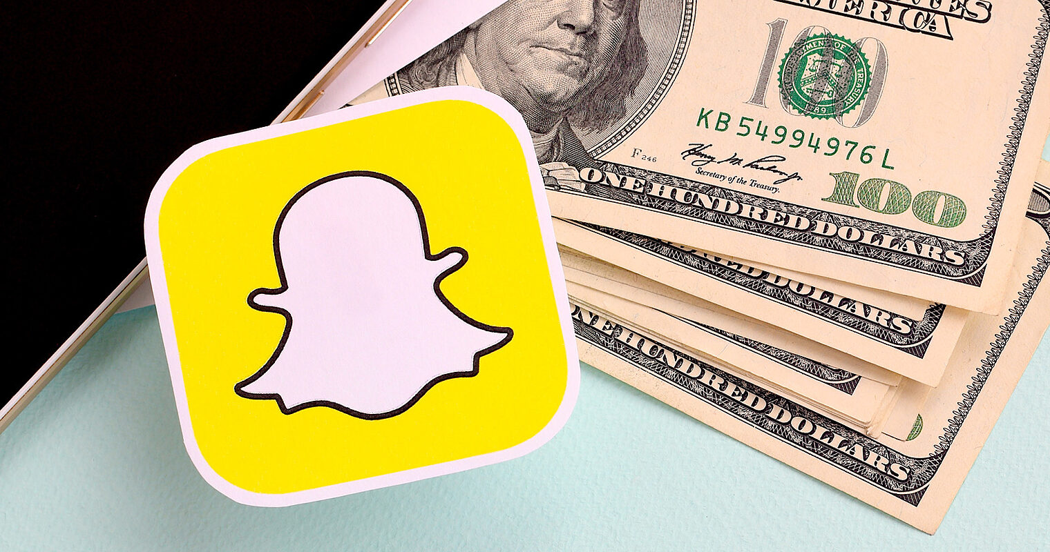 Snapchat is Paying Users $1 Million a Day to Use a New Feature