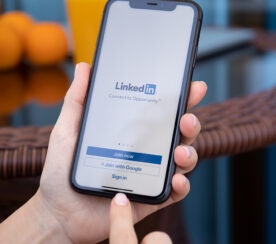 Add Links to LinkedIn Stories With New Swipe-Up Feature