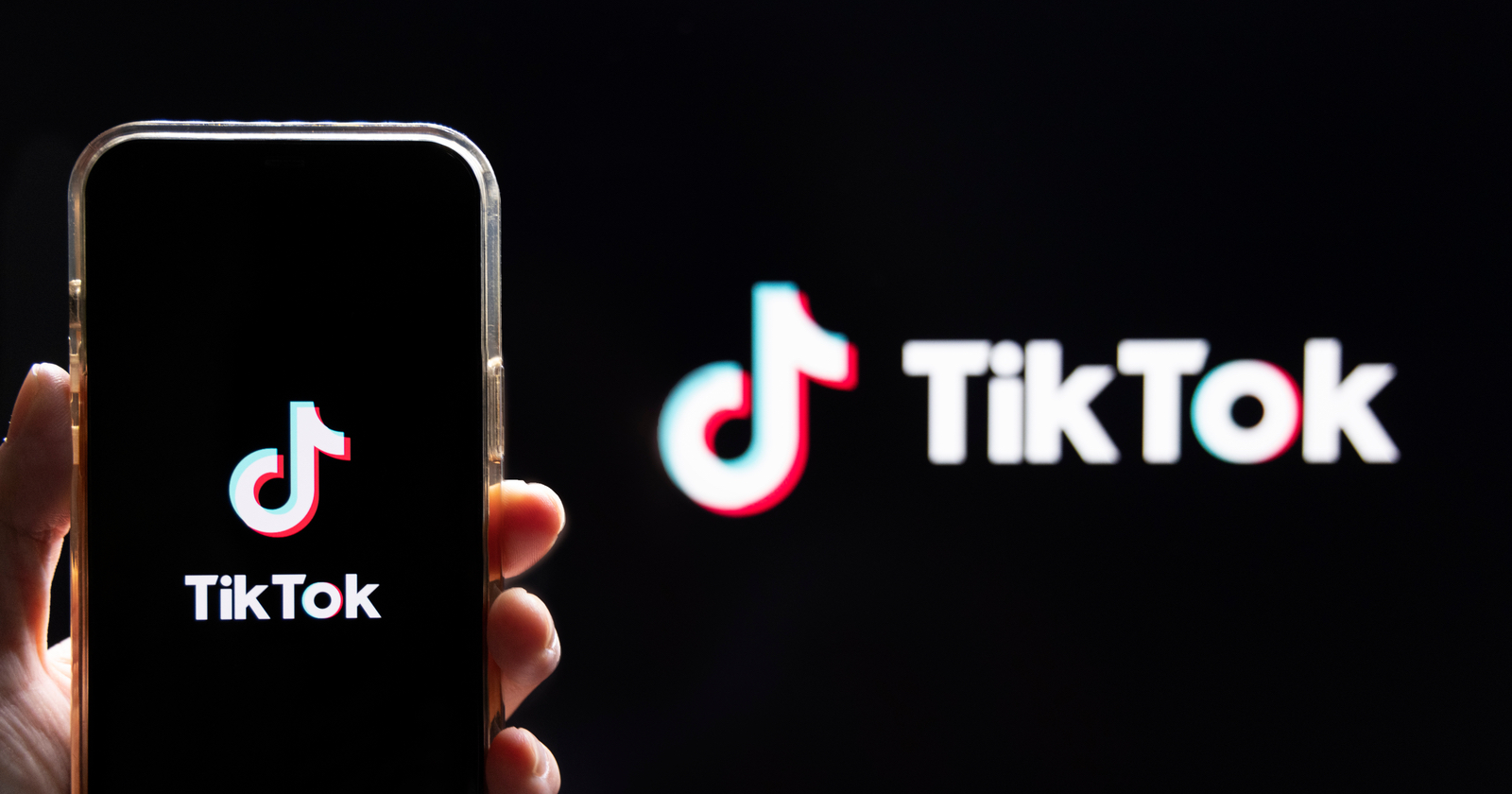 tiktok-launches-8-new-features-for-lives main image