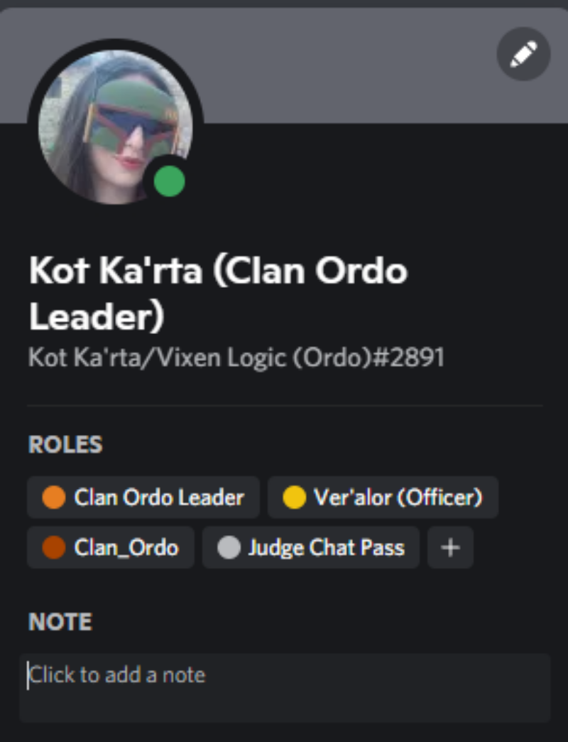 users and roles in Discord
