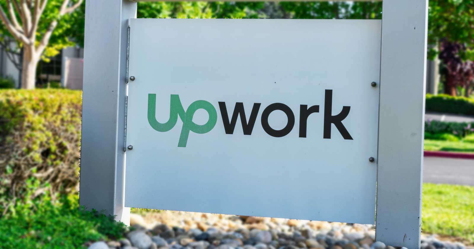 Upwork Suspends Operations in Russia via @sejournal, @martinibuster